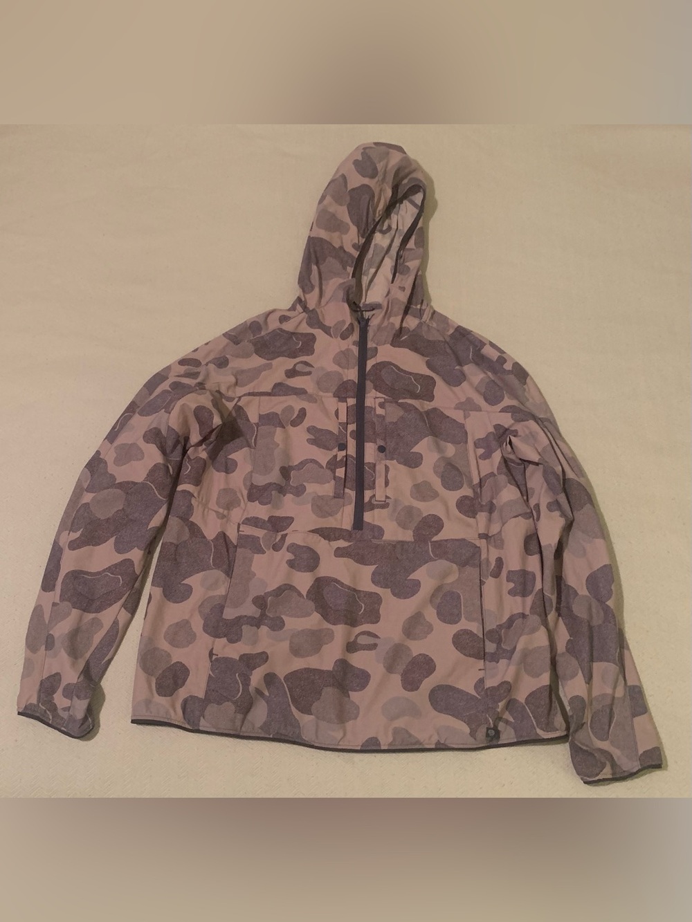 Mountain Hardwear Women's Hooded Pullover Windbreaker - Mauve & Camo
